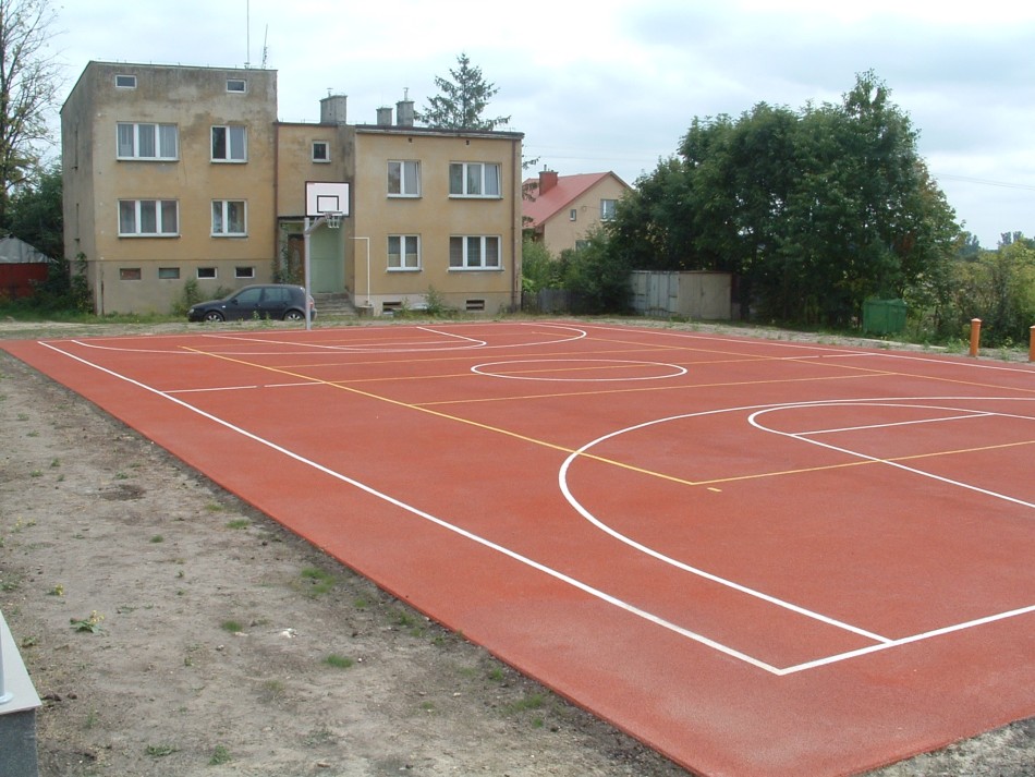 Budowa obiektów sportowych przy Samorządowym Gimnazjum w Zbludowicach