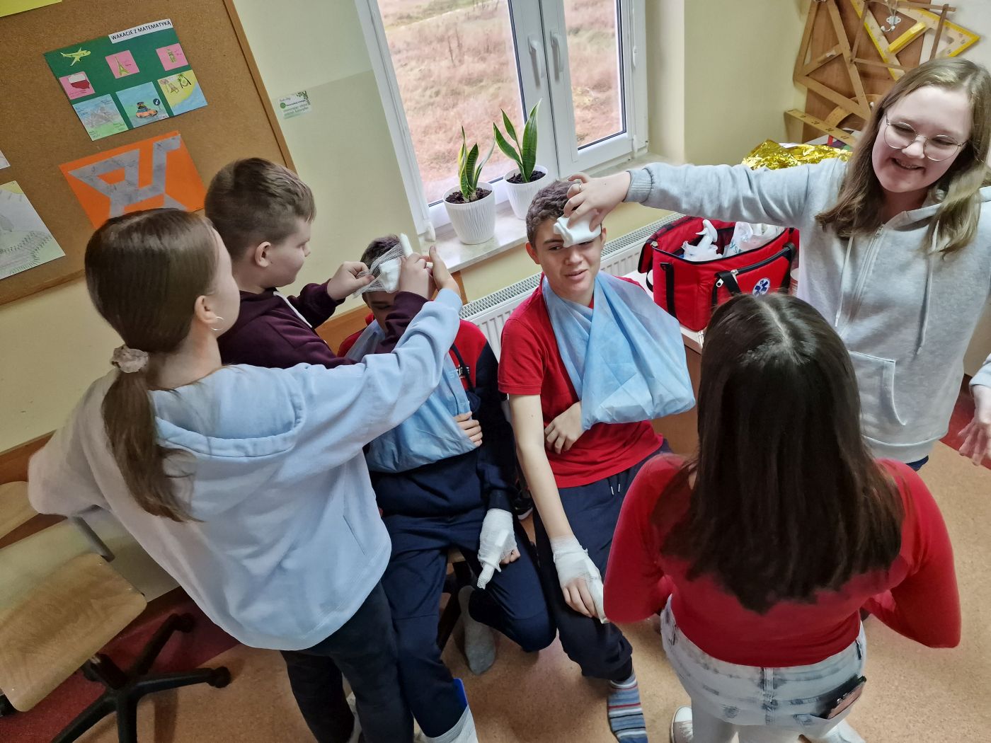 Zespół Placówek Oświatowych w Dobrowodzie