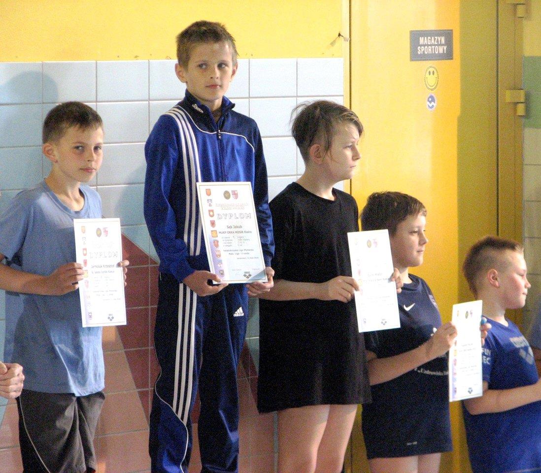 PŁYWACKI MAJ I 10 RAZY PODIUM PŁYWAKÓW MUKS UNIA BUSKO – ZDRÓJ