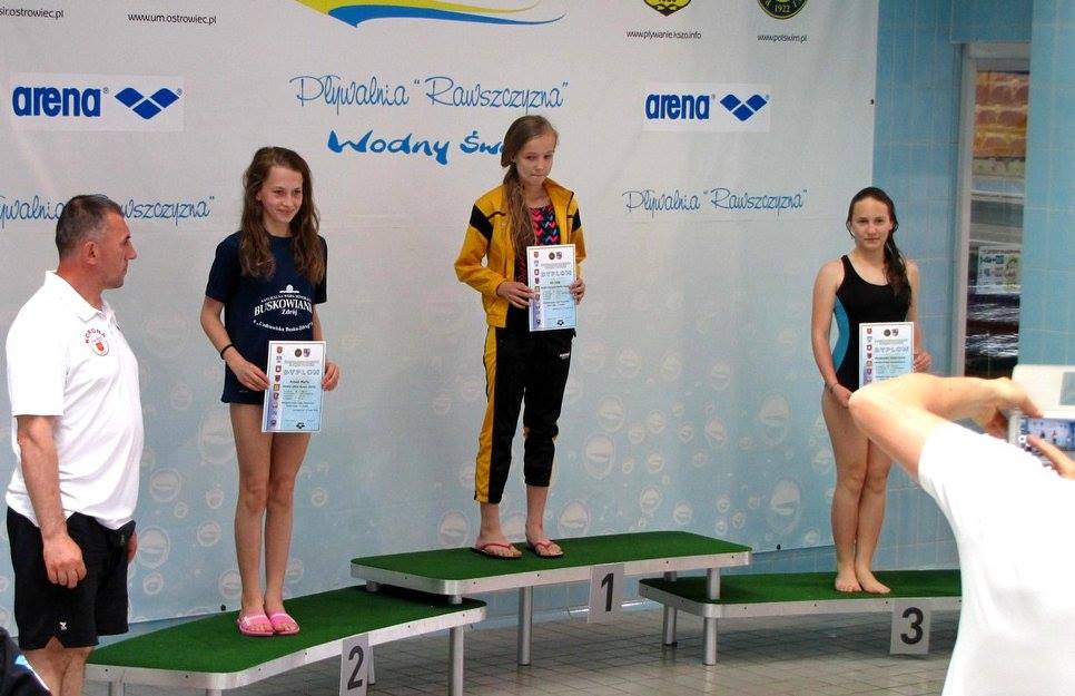PŁYWACKI MAJ I 10 RAZY PODIUM PŁYWAKÓW MUKS UNIA BUSKO – ZDRÓJ