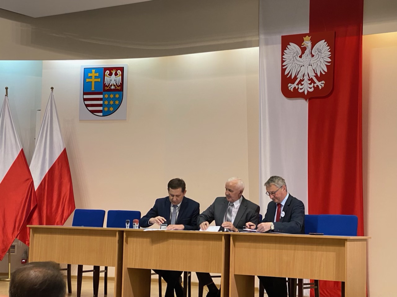 Podpisanie umowy na dofinansowanie realizacji zadań związanych z usuwaniem skutków klęsk żywiołowych w infrastrukturze drogowej które wystąpiły w lipcu br. 
