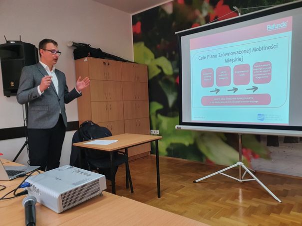 Pierwsze warsztaty związane z opracowywanym dokumentem pn. „Plan Zrównoważonej Mobilności Miejskiej dla Miejskiego Obszaru Funkcjonalnego Busko-Zdrój”