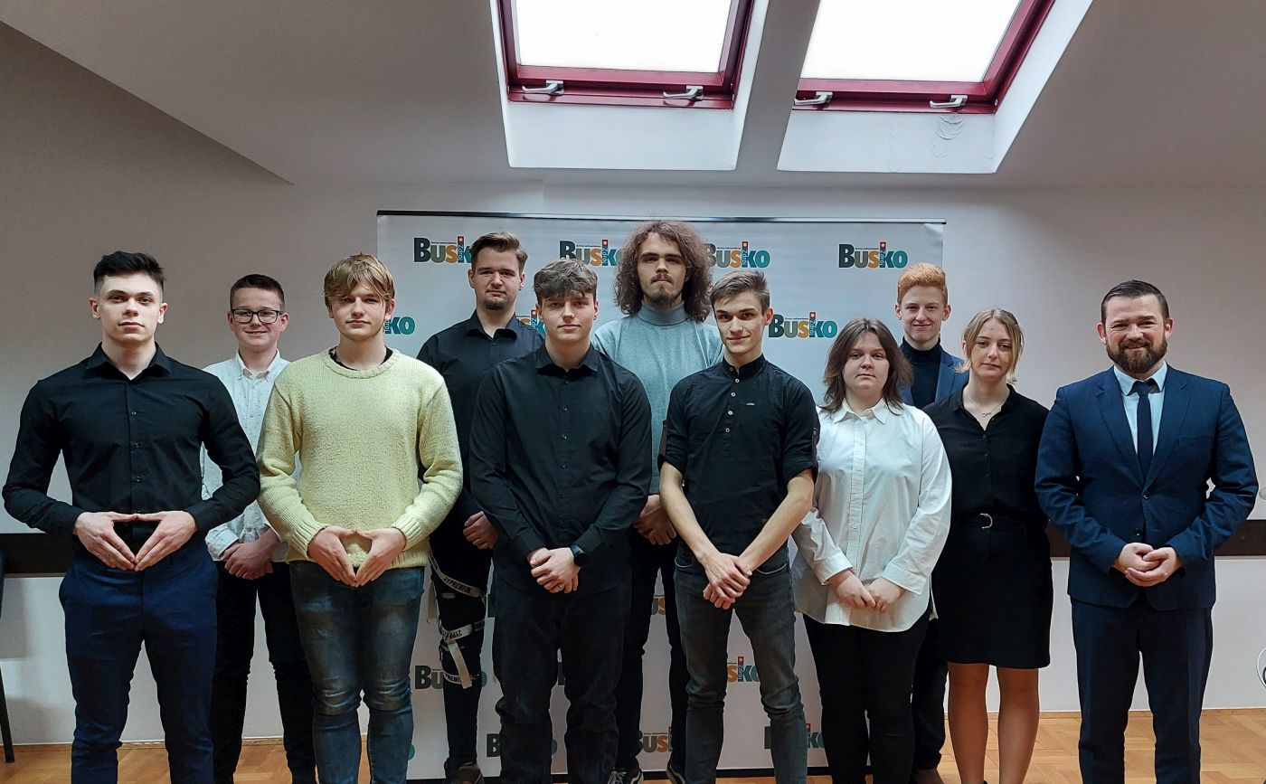 Sesja Nr II/2023 Młodzieżowej Rady Miasta i Gminy Busko-Zdrój z dnia 16.01.2023r.