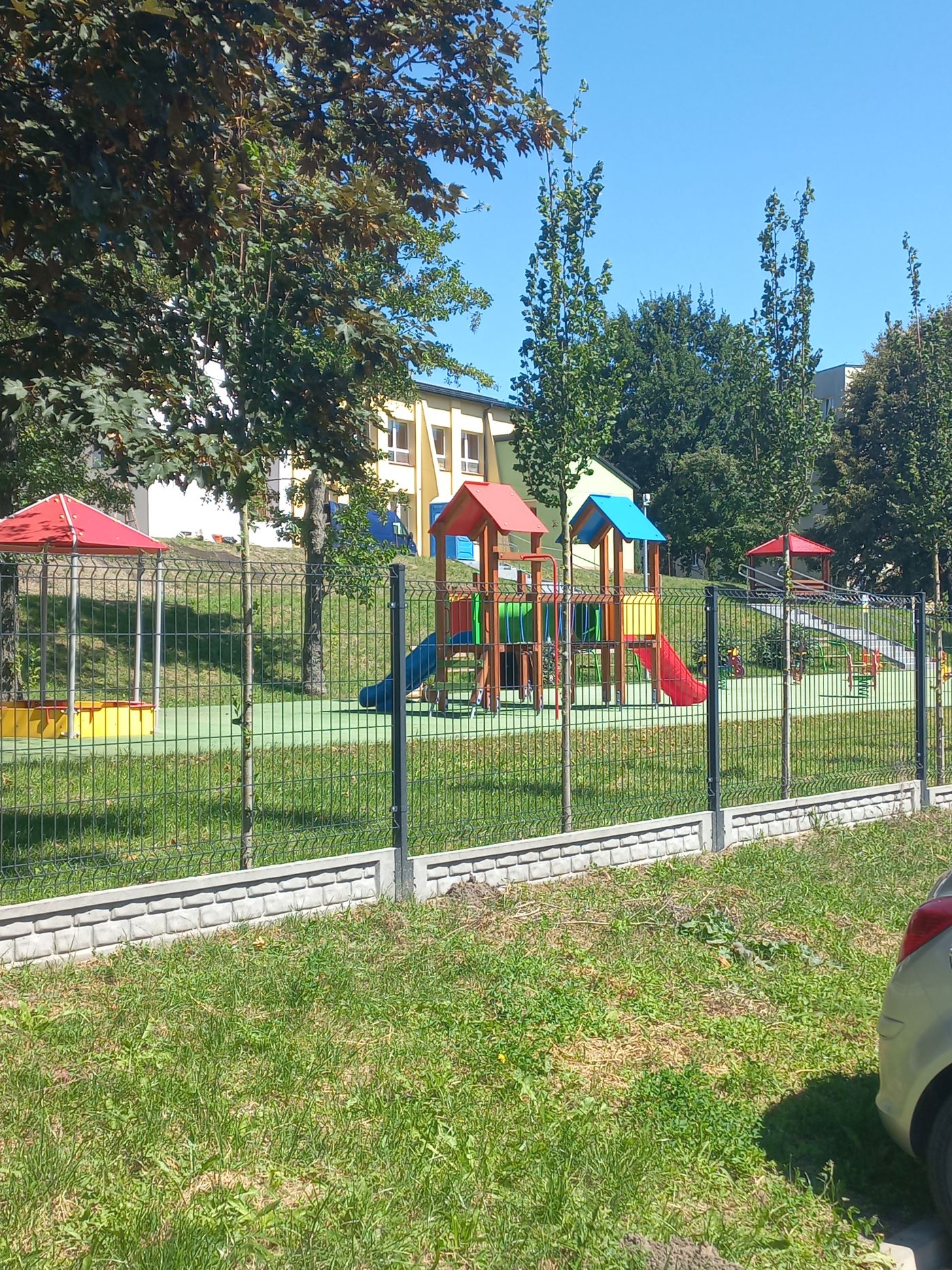 mt_gallery:Zakończenie czynności Odbioru Końcowego zadania: część 2 - Rozbudowa, nadbudowa Publicznego Przedszkola Nr 3 w Busku-Zdroju z zagospodarowaniem terenu wokół budynku.