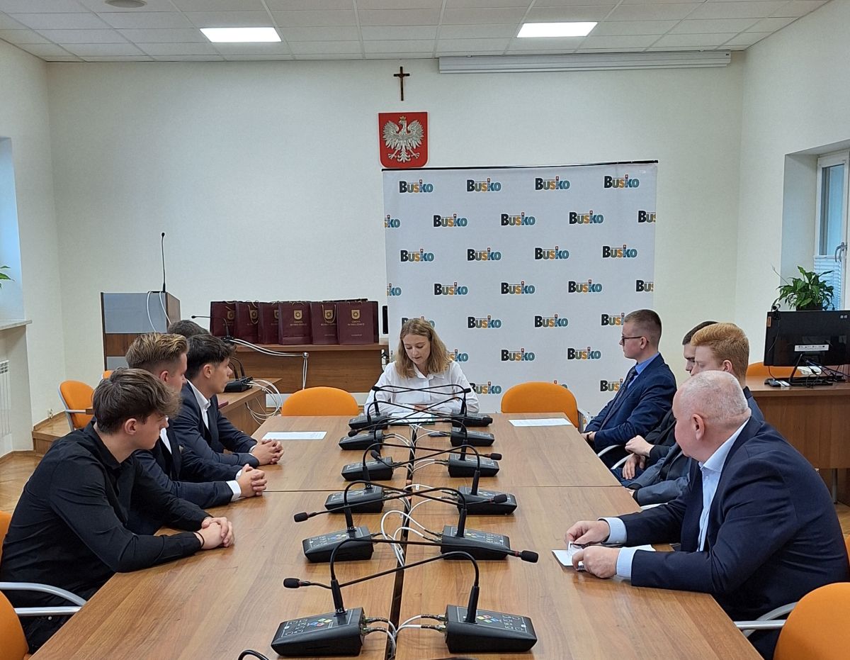 Sesja Nr X/2024 Młodzieżowej Rady Miasta i Gminy Busko-Zdrój z dnia 16.09.2024r.