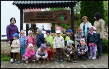 Wycieczka dzieci z Krainy Przedszkolaka do Ośrodka Tradycji Garncarstwa w Chałupkach.