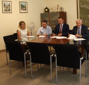 Gmina Busko-Zdrój podpisała pierwszą umowę na usuwanie skutków klęsk żywiołowych